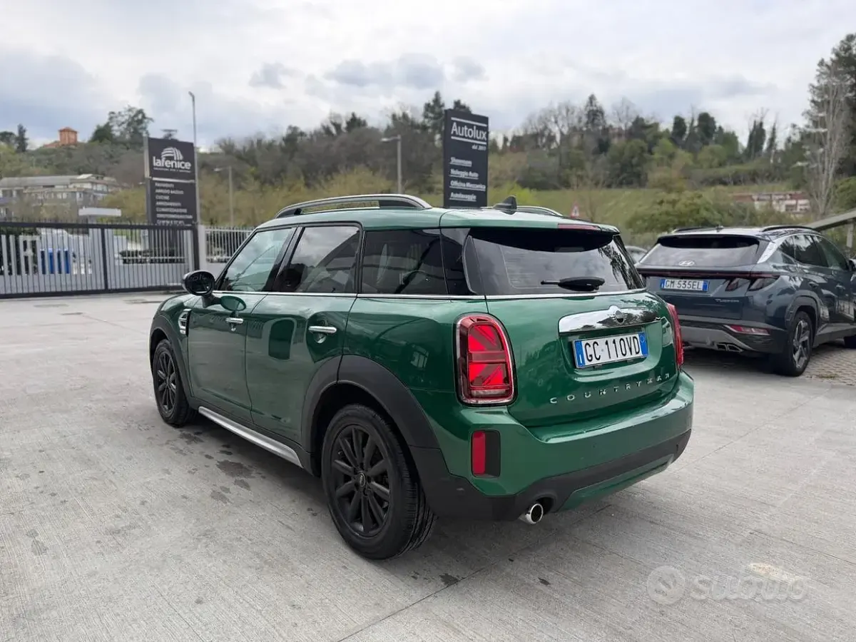 Usata Mini One D Countryman Business 116 CV (85 kW) 2020 Verde SUV