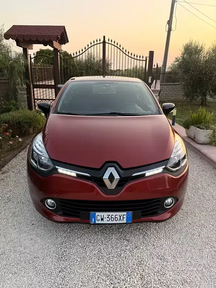 Usata Renault Clio IV Life 73 CV (53 kW) 2016 Grigio Berlina