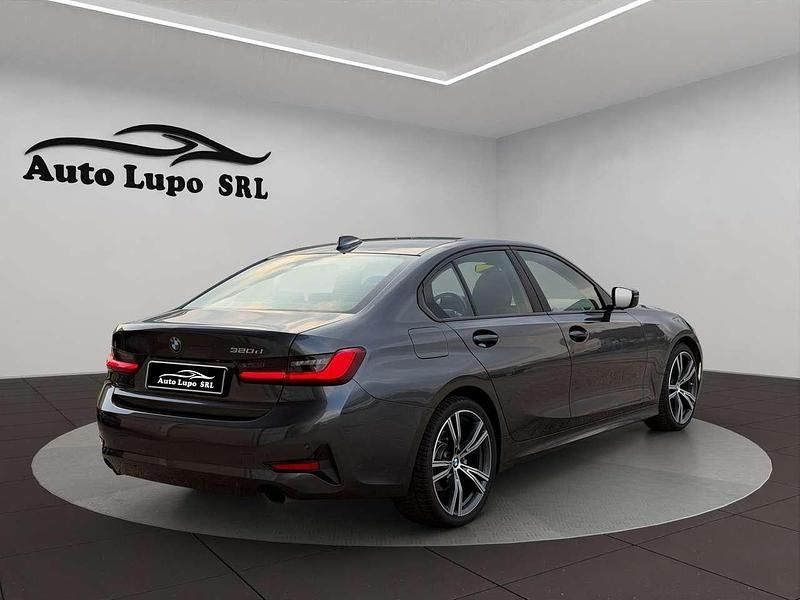 Usata BMW 320 Advantage 190 CV (139 kW) 2019 Grigio Berlina