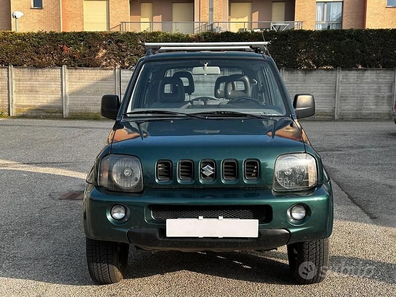 Usata Suzuki Jimny 82 CV (60 kW) 2001 Verde SUV