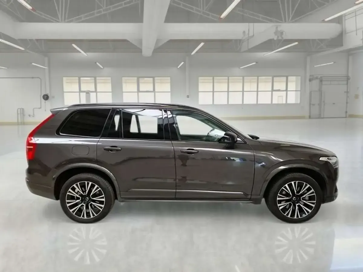 Usata Volvo XC90 Plus 310 CV (228 kW) 2022 Grigio SUV