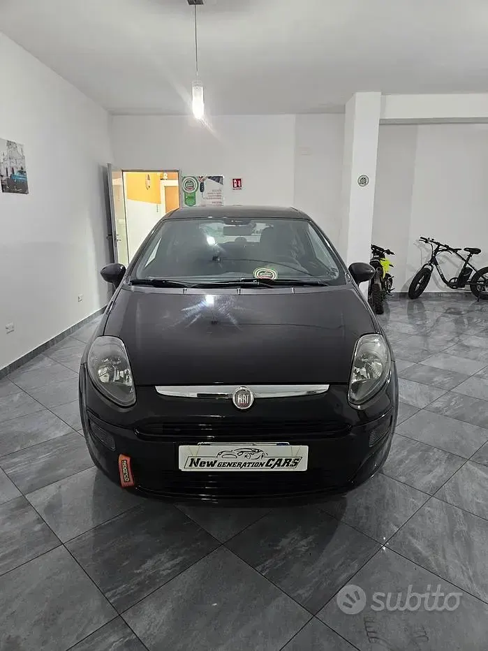 Usata Fiat Punto Evo Dynamic 69 CV (50 kW) 2011 Utilitaria