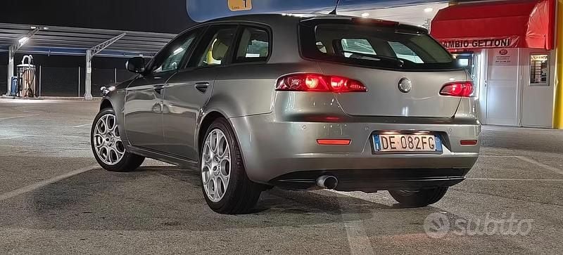 Usata Alfa Romeo 159 140 CV (102 kW) 2006 Station wagon