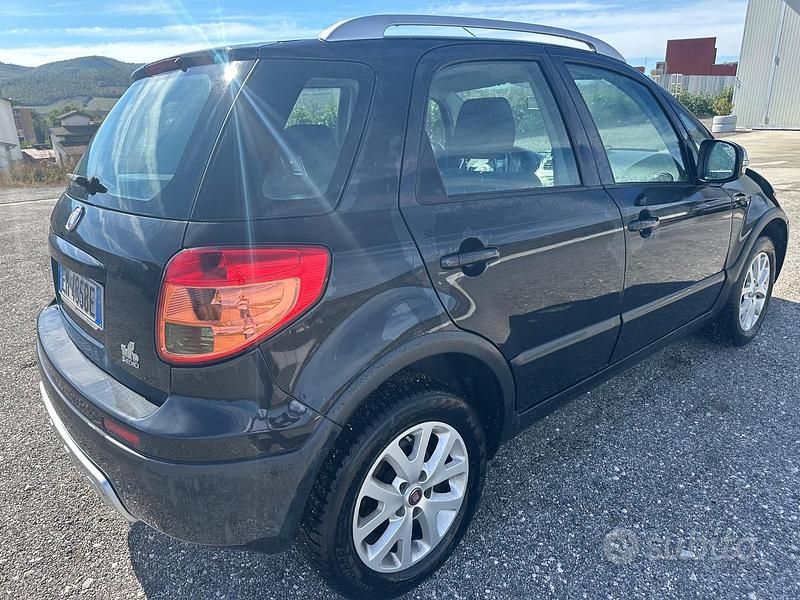 Usata Fiat Sedici 135 CV (99 kW) 2012 SUV
