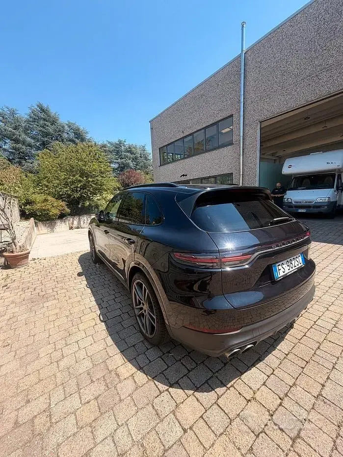 Usata Porsche Cayenne 441 CV (324 kW) 2018 Nero SUV