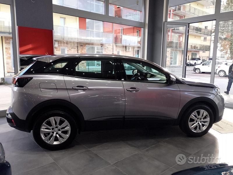 Usata Peugeot 3008 Business-Line 131 CV (96 kW) 2019 Grigio SUV