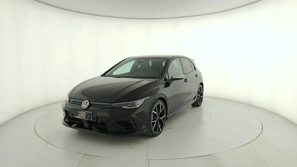 Usata VW Golf VIII Black Edition 333 CV (244 kW) 2026 Berlina