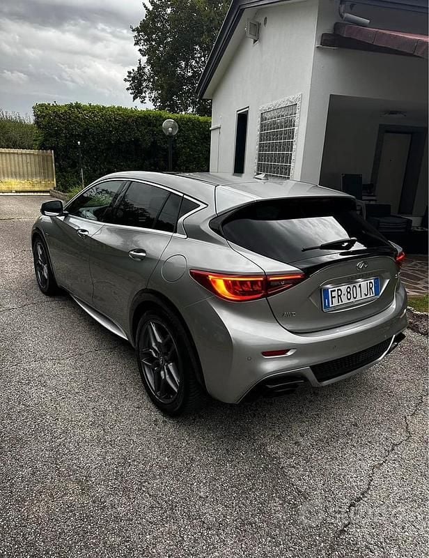 Usata Infiniti Q30 170 CV (125 kW) 2018 Grigio Berlina