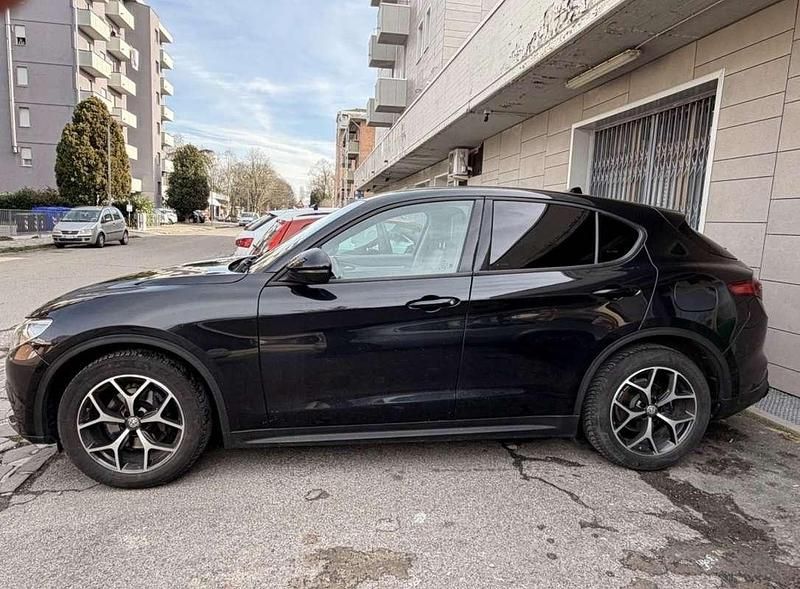 Usata Alfa Romeo Stelvio Executive 190 CV (139 kW) 2020 Nero SUV