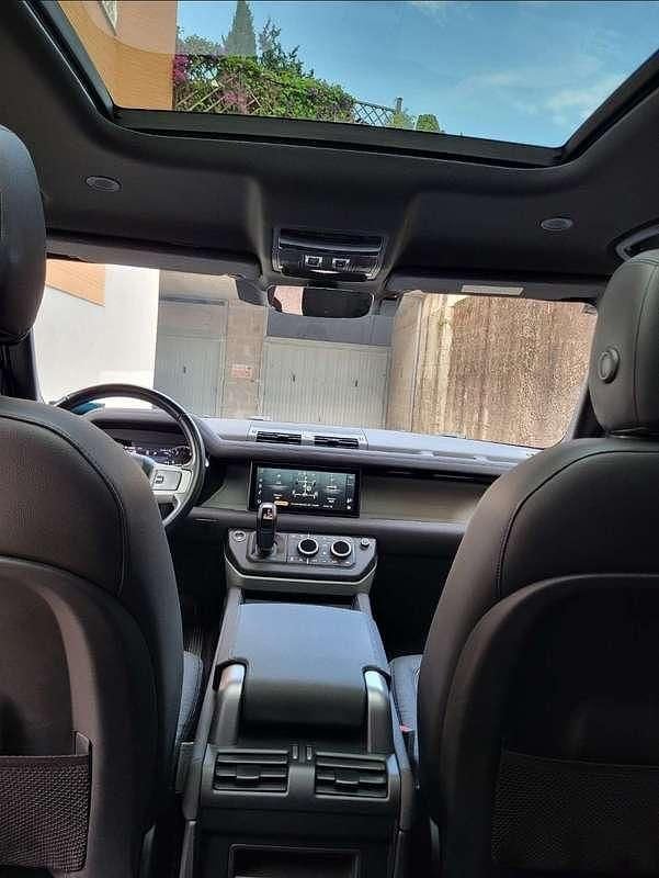 Usado Land Rover Defender Dynamic 200 HP (147 kW) 2022 SUV
