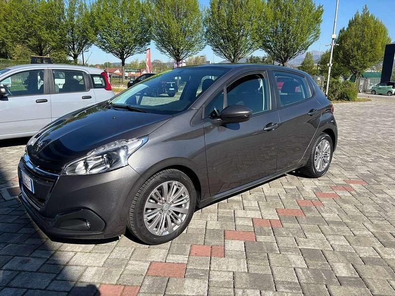Usata Peugeot 208 Active 102 CV (75 kW) 2019 Grigio Utilitaria