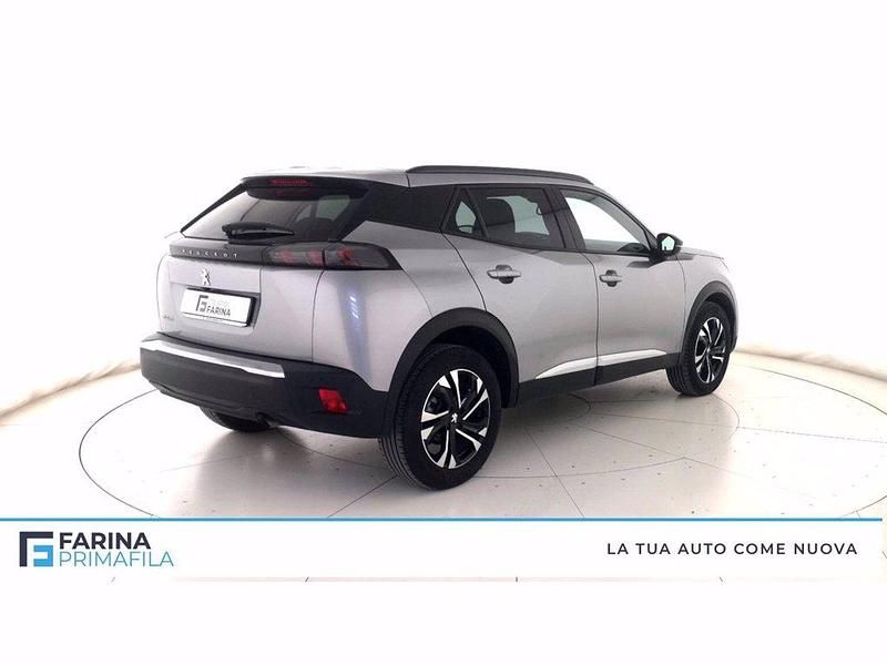 Usata Peugeot 2008 Allure 102 CV (75 kW) 2023 Grigio artense SUV