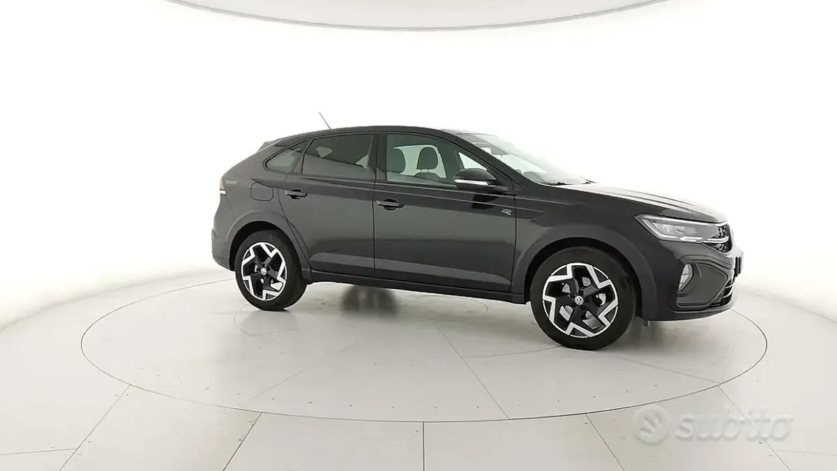 Käytetty VW Taigo R-line 116 HP (85 kW) 2025 Musta Katumaasturi
