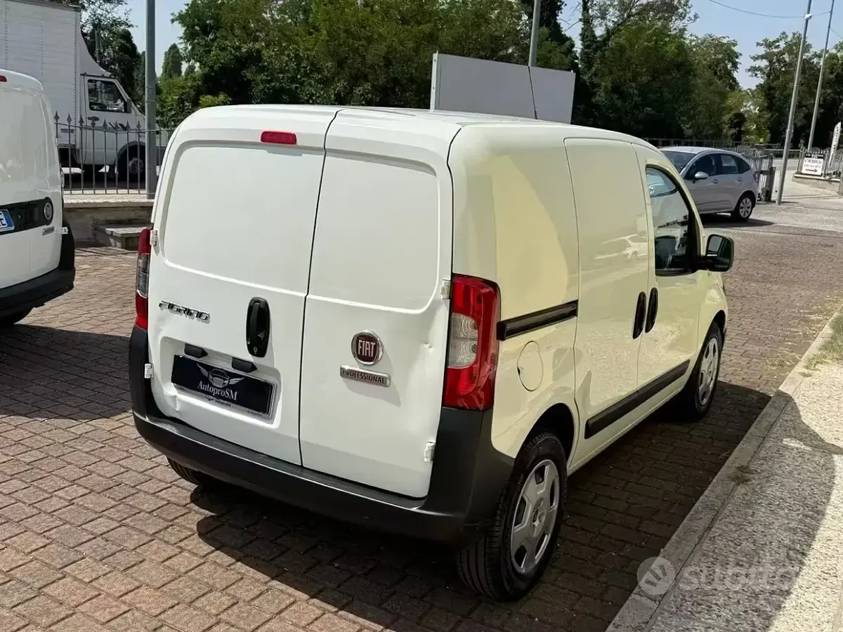 Usata Fiat Fiorino 95 CV (69 kW) 2023 Bianco Monovolume