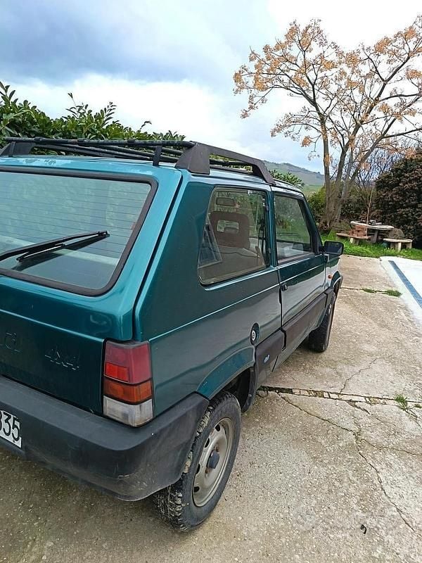 Usata Fiat Panda 4x4 50 CV (36 kW) 1992 Verde Utilitaria