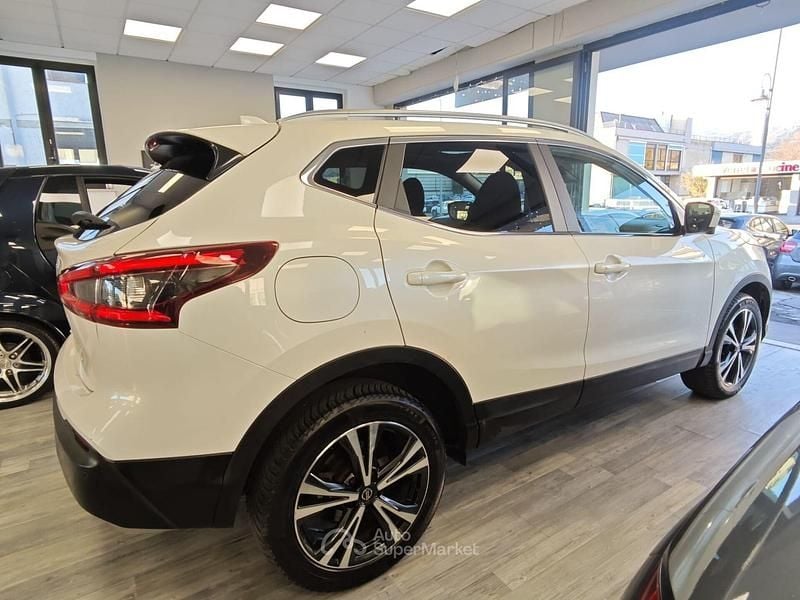 Usata Nissan Qashqai Tekna+ 116 CV (85 kW) 2019 Bianco SUV