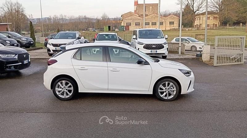 Nuova Opel Corsa Elegance 101 CV (74 kW) 2026 Bianco Utilitaria