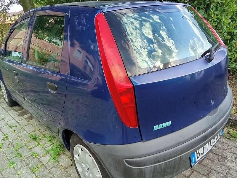 Usata Fiat Punto 73 CV (53 kW) 2000 Utilitaria