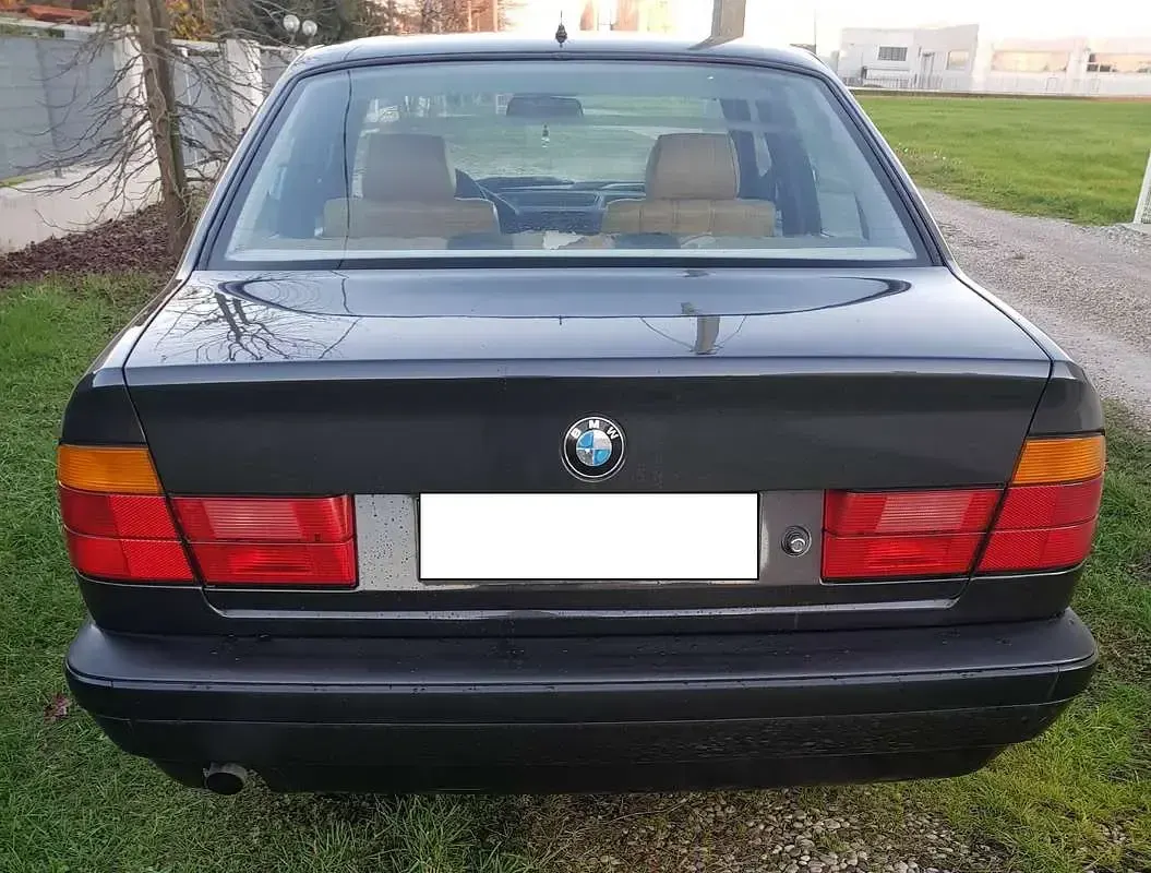 Usata BMW 520 150 CV (110 kW) 1990 Nero Berlina