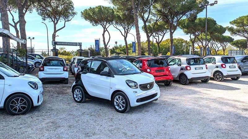 Bianco Usata 2018 Smart ForTwo Coupé Utilitaria | 12.300 € (Ottimo prezzo) - Immagine 1/4