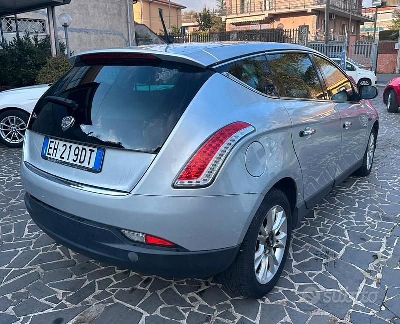 Usata Lancia Delta Gold 2011 Grigio Utilitaria