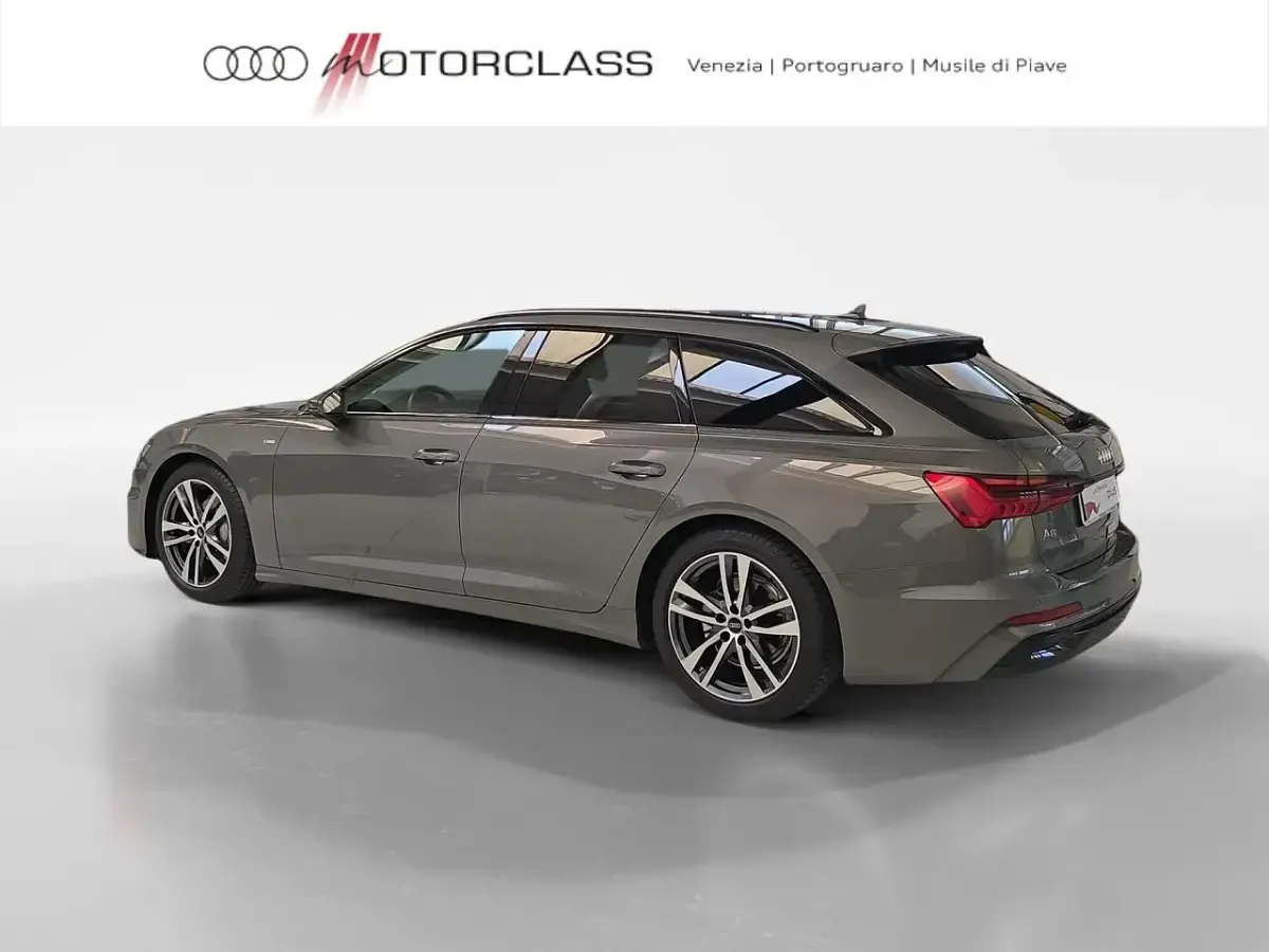 Usata Audi A6 S-Line 204 CV (150 kW) 2024 Grigio Station wagon