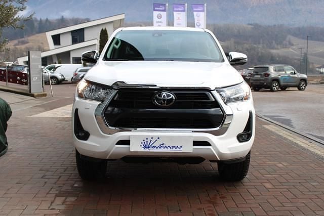 Usata Toyota HiLux Comfort 150 CV (110 kW) 2024 Nero pastello Pick-up