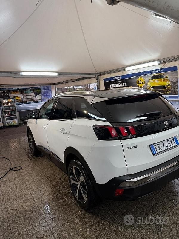 Usata Peugeot 3008 Allure 131 CV (96 kW) 2018 Bianco SUV