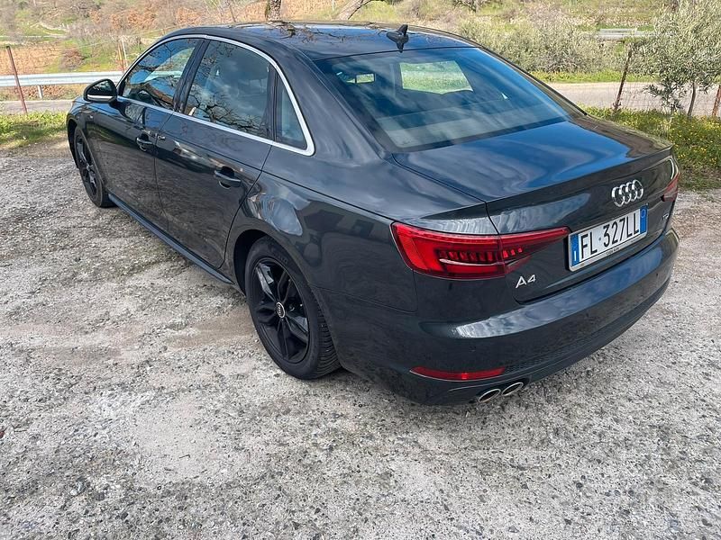 Usata Audi A4 S-Line 190 CV (139 kW) 2018 Nero Berlina