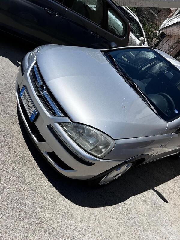 Usata 2007 Opel Corsa Due volumi | 1500 € (Super prezzo) - Immagine 1/4