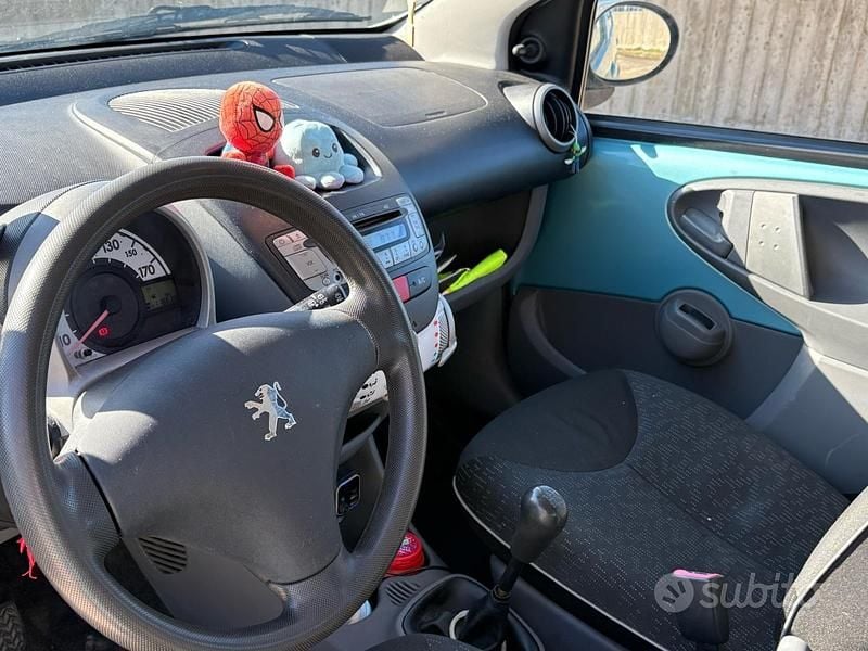 Usata Peugeot 107 68 CV (50 kW) 2010 Utilitaria