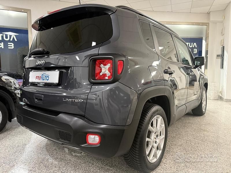 Usata Jeep Renegade Limited 131 CV (96 kW) 2022 Grigio SUV