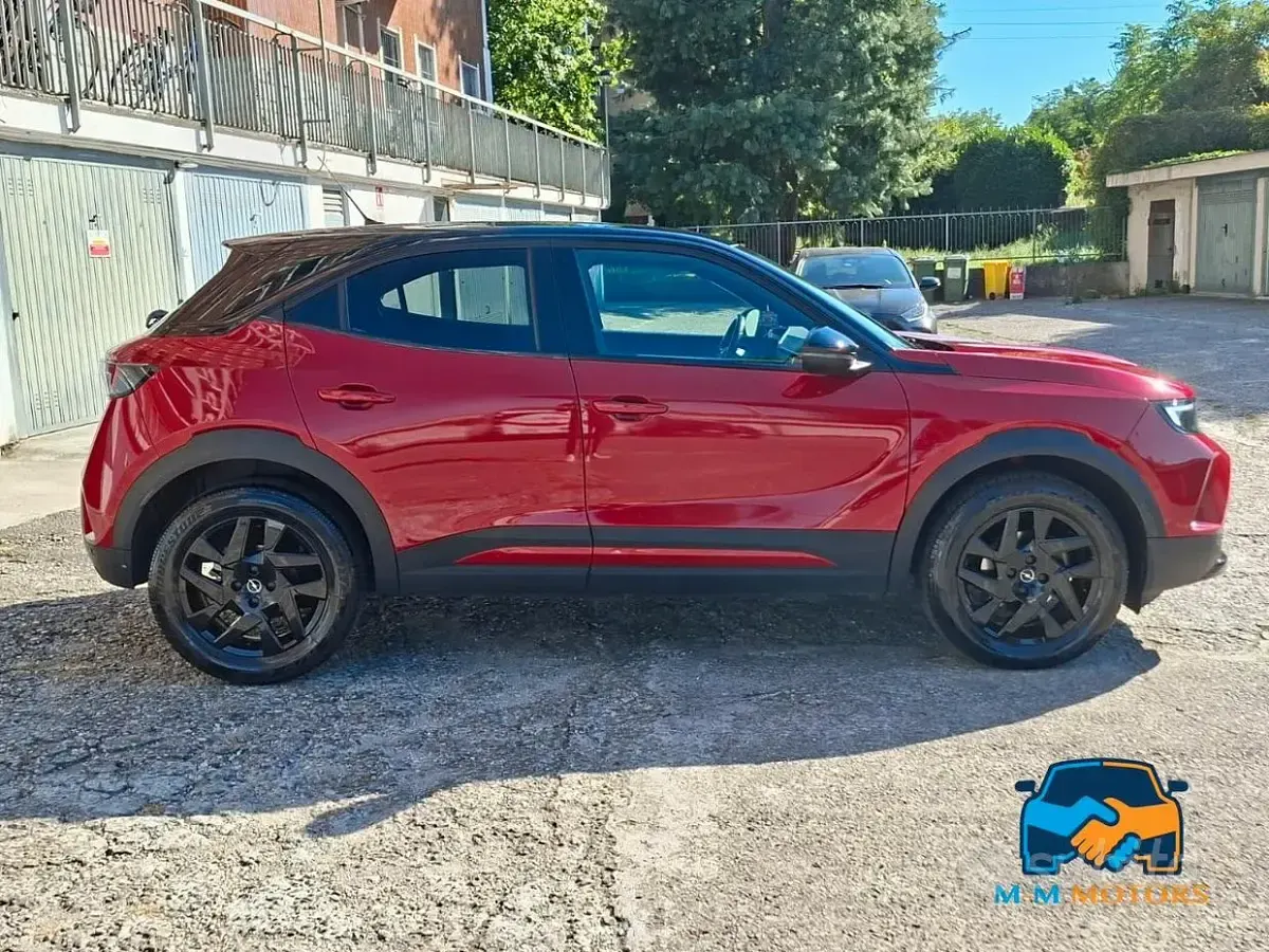 Usata Opel Mokka GS Line 101 CV (74 kW) 2022 Rosso SUV