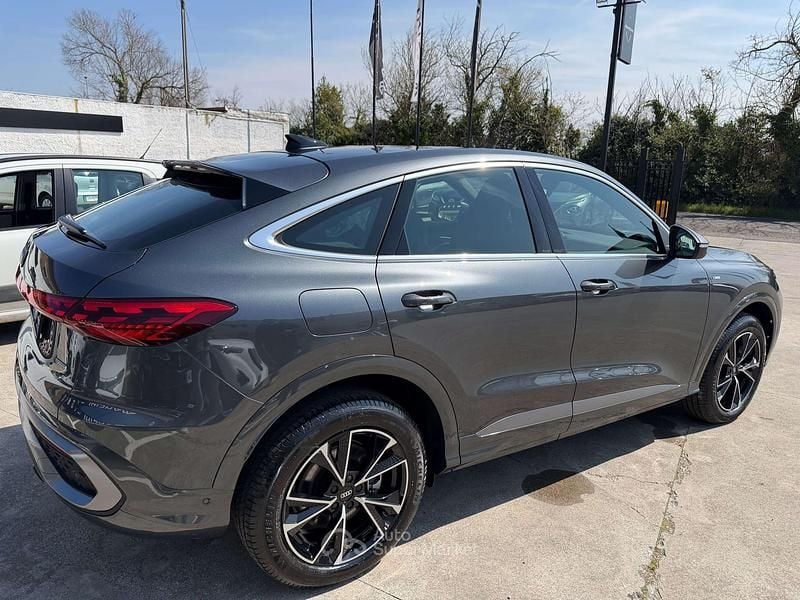 Nuova Audi Q5 Sportback S-Line 204 CV (150 kW) 2025 Nero SUV