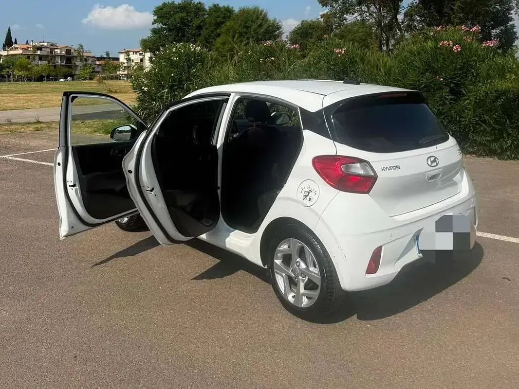 Usata Hyundai i10 67 CV (49 kW) 2021 Bianco Utilitaria