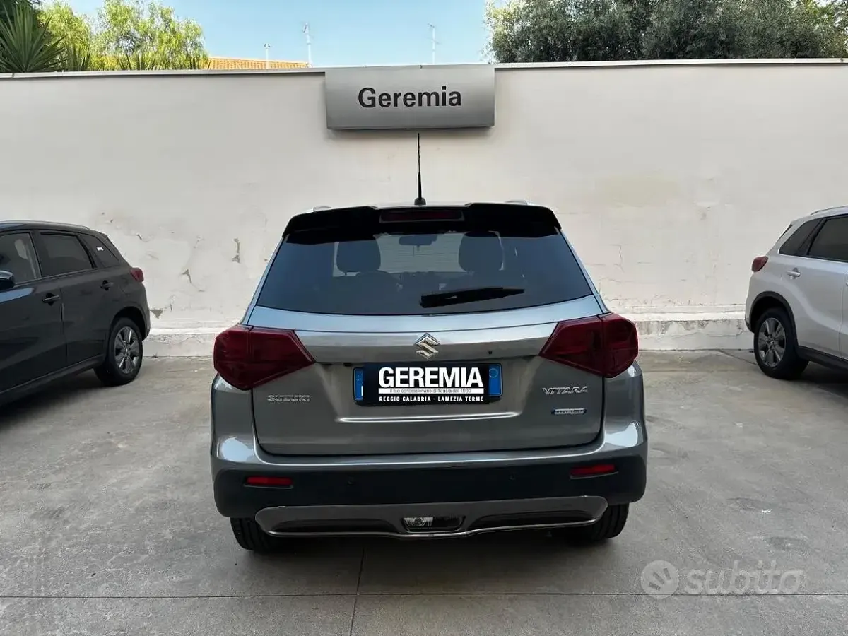 Usata Suzuki Vitara 129 CV (94 kW) 2022 Grigio SUV