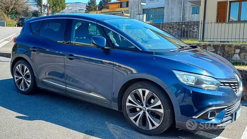 Usata Renault Scénic IV 110 CV (80 kW) 2017 Blu Monovolume