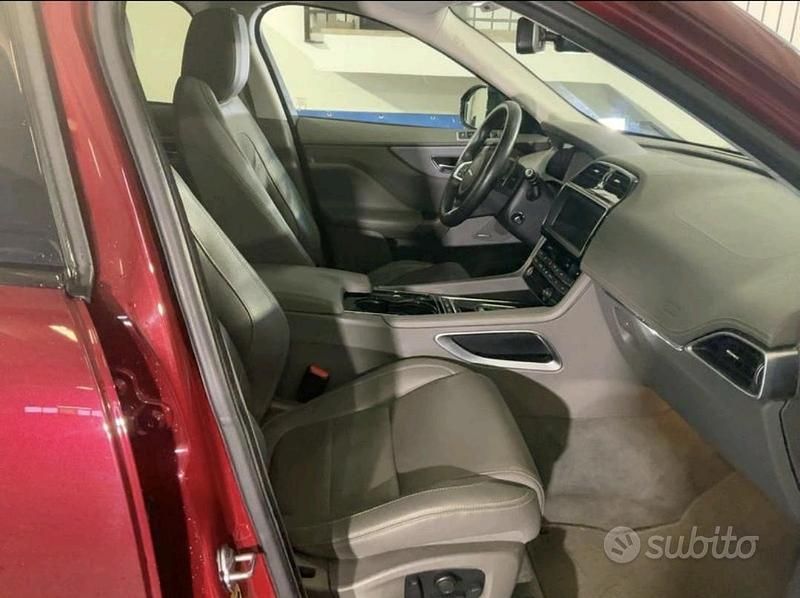 Usata Jaguar F-Pace 350 CV (257 kW) 2017 Rosso SUV