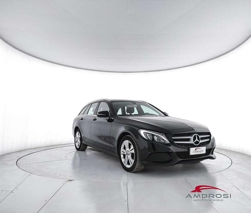 Usata Mercedes C200 Executive 136 CV (100 kW) 2018 Nero Station wagon