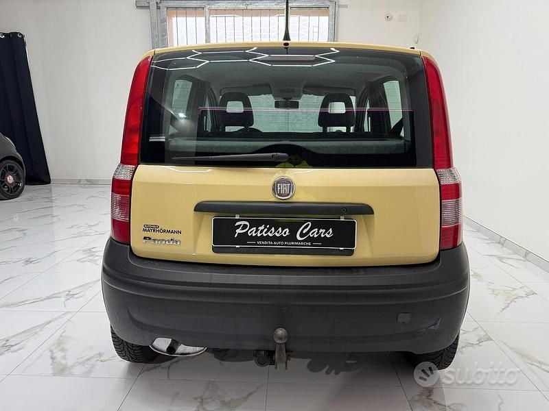 Usata Fiat Panda Active 75 CV (55 kW) 2010 Giallo Utilitaria
