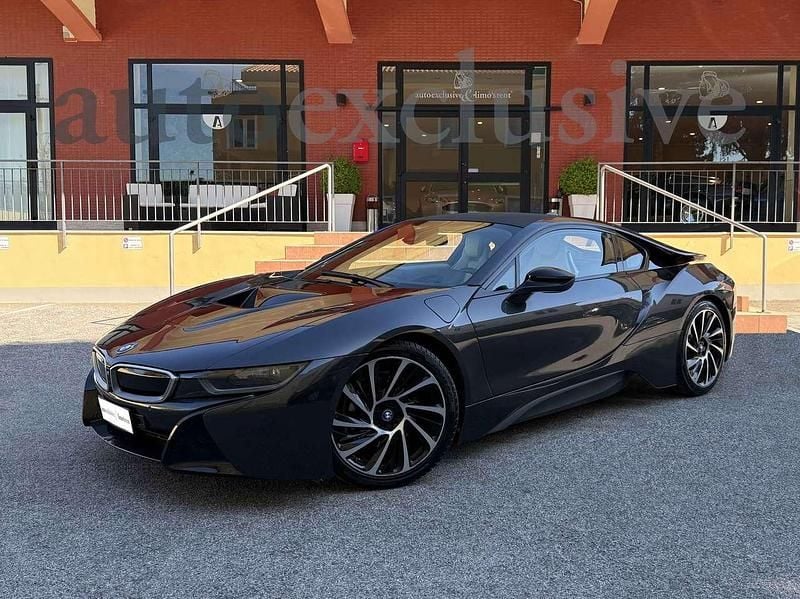Usata BMW i8 Efficient Dynamics 231 CV (169 kW) 2014 Grigio Coupé