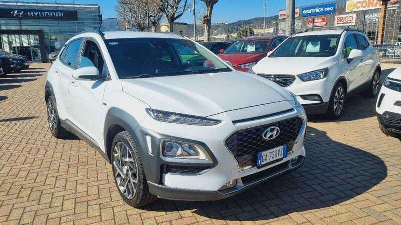 Usata Hyundai Kona XPrime 105 CV (77 kW) 2020 Bianco SUV