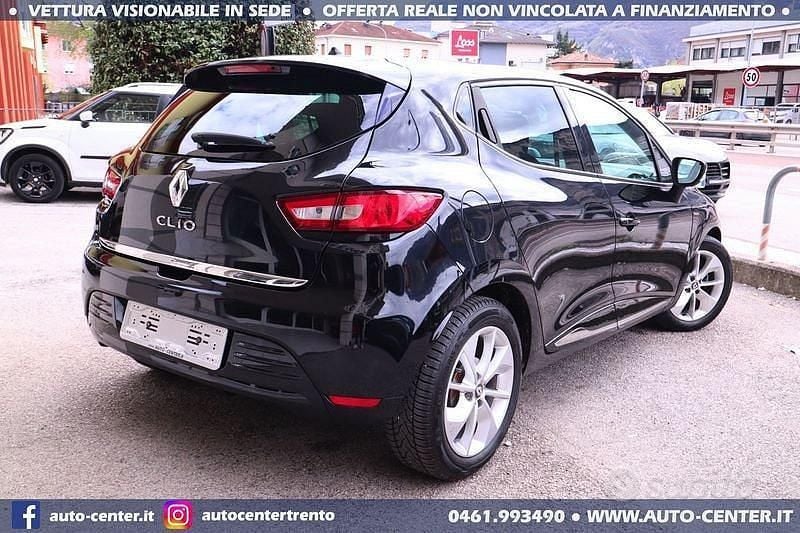 Second-hand Renault Clio IV LIMITED 73 CP (53 kW) 2017 Negru Berlinǎ