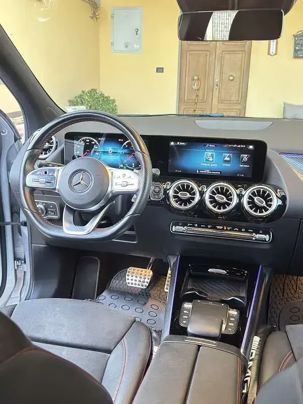 Usata Mercedes GLA180 Premium 116 CV (85 kW) 2020 SUV
