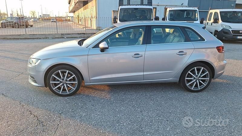 Usata Audi A3 Attraction 180 CV (132 kW) 2015 Grigio Berlina