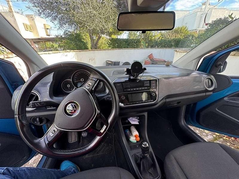 Usata VW up! 60 CV (44 kW) 2020 Blu/azzurro Utilitaria