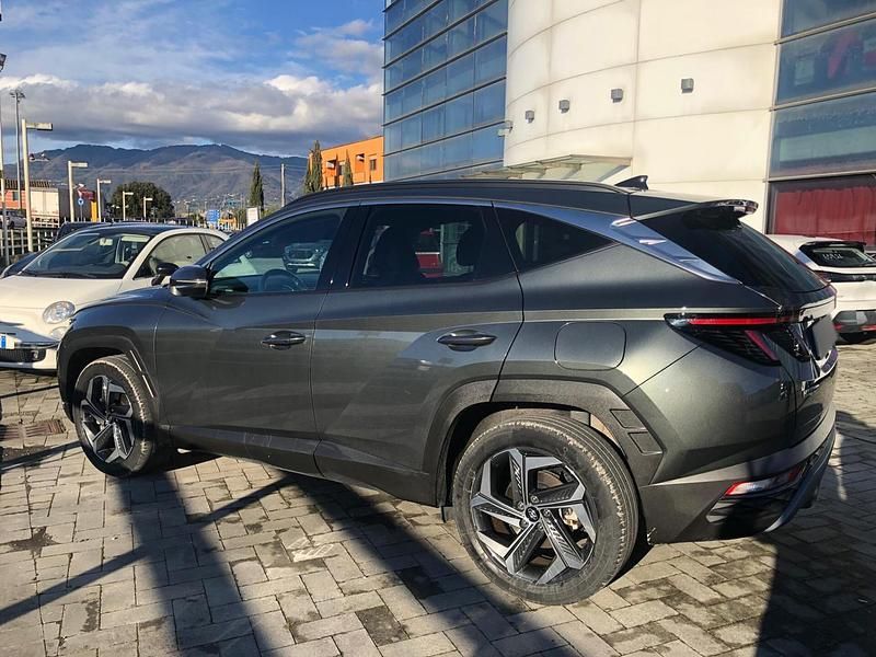 Usata Hyundai Tucson 179 CV (131 kW) 2023 Grigio SUV
