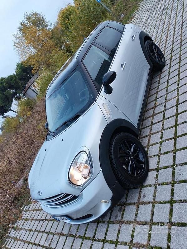 Usata Mini Countryman 111 CV (81 kW) 2017 Grigio SUV