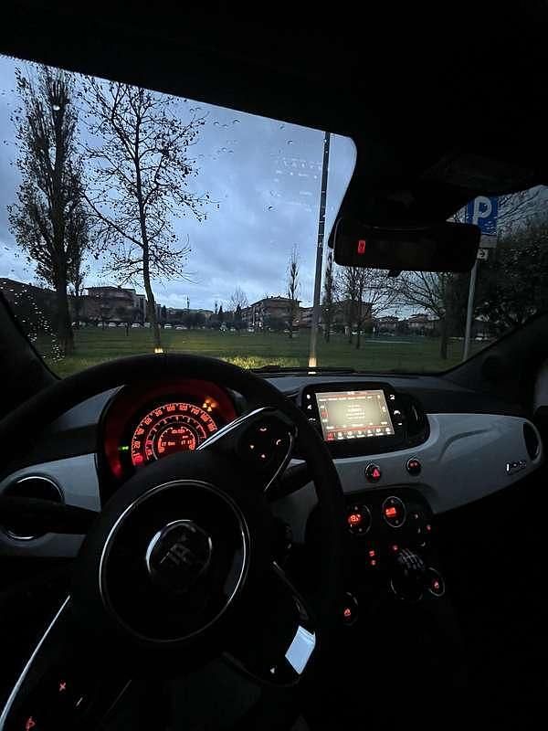 Usata Fiat 500 Dolcevita 69 CV (50 kW) 2022 Bianco Utilitaria