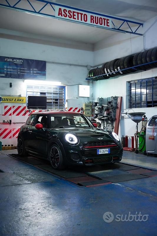 Usata Mini John Cooper Works 231 CV (169 kW) 2017 Verde Utilitaria